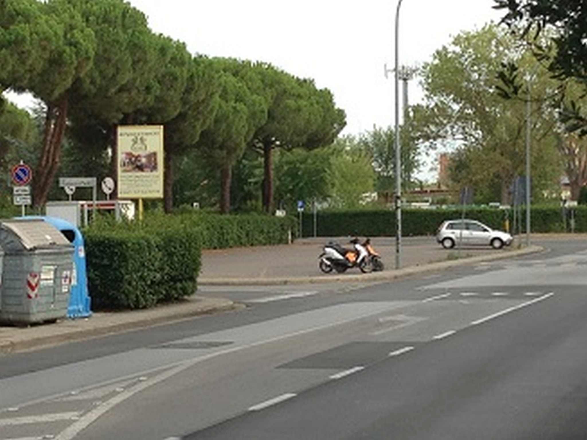 Piazzetta ingresso